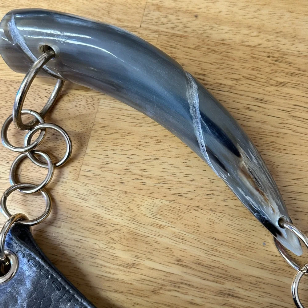 Metallic Gray Gathered Shoulder Bag with Silver Chain - Picture 4 of 4